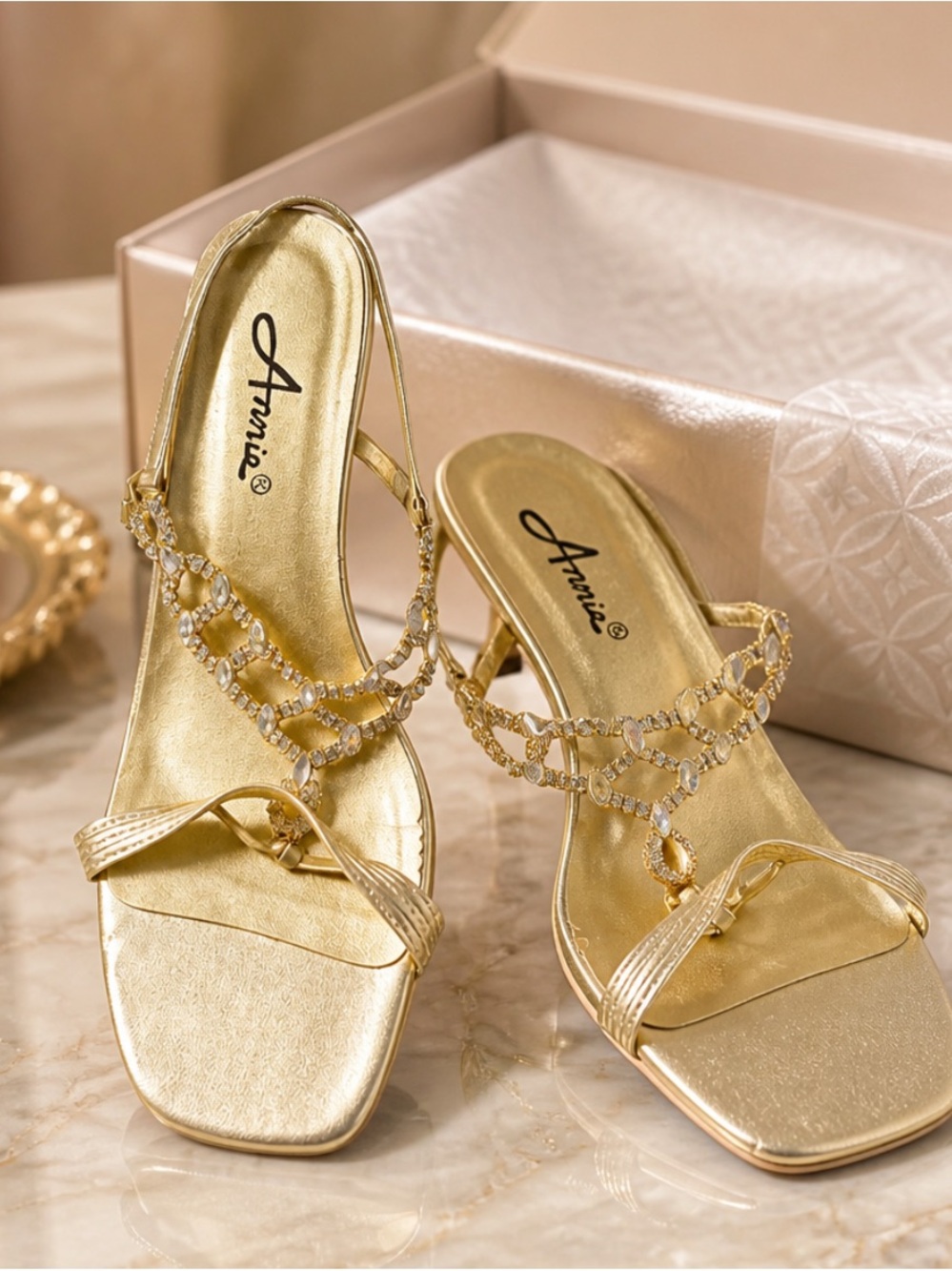 Elegant Gold Party Dress Shoes with rhinestones